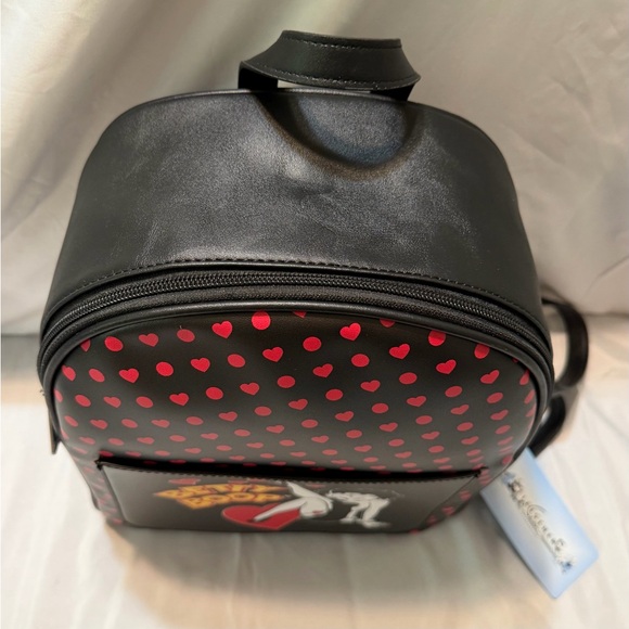 Betty Boop Sexy legs Backpack Purse - Picture 2 of 8